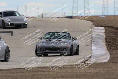 media/Jan-08-2023-OnGrid (Sun) [[46c634b271]]/Red/Grapevine((12)/